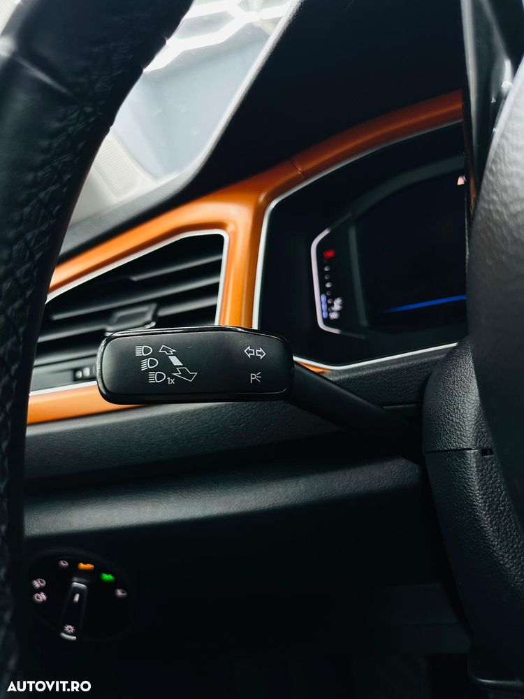 Volkswagen T-Roc 1.6 TDI SCR - 33