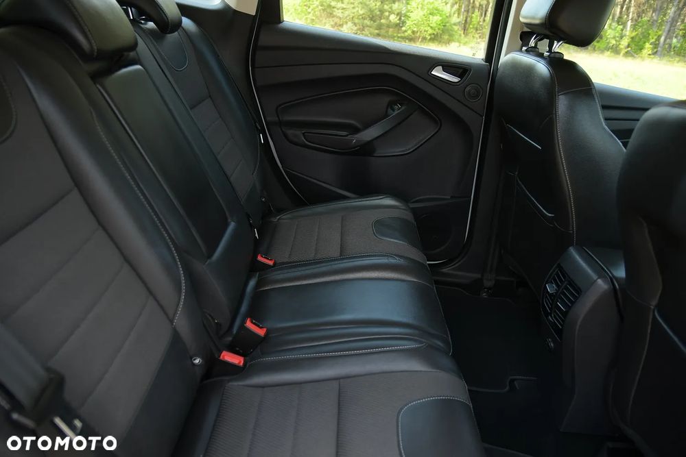 Ford Kuga 2.0 TDCi 4x4 Business Edition - 23