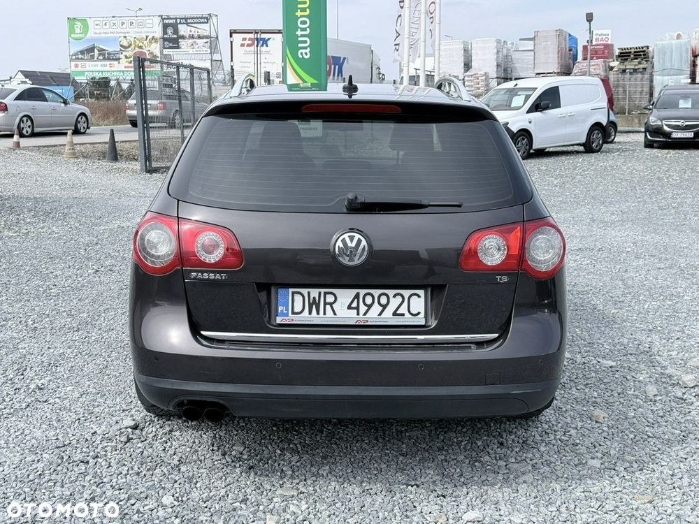 Volkswagen Passat Variant 1.8 TSI Highline - 8