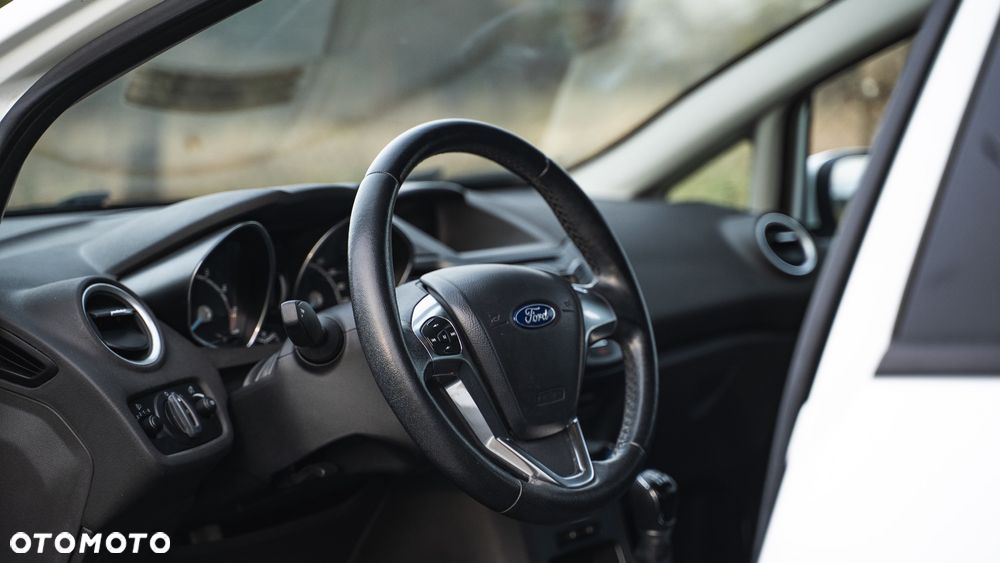 Ford Fiesta 1.25 Trend EU5 - 10