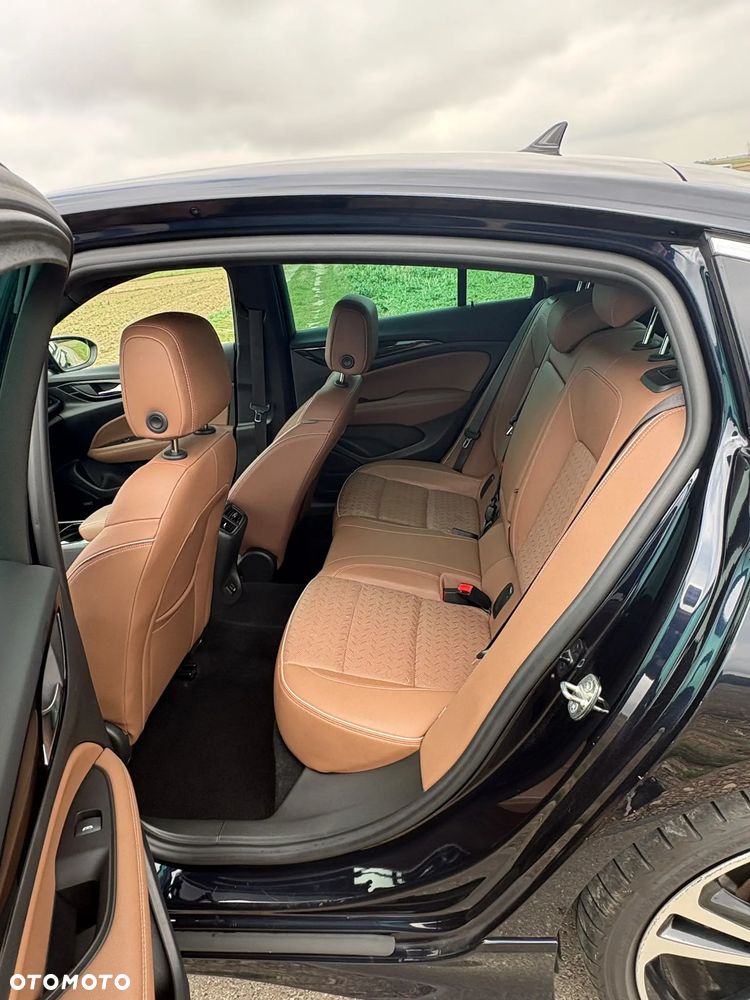 Opel Insignia - 8