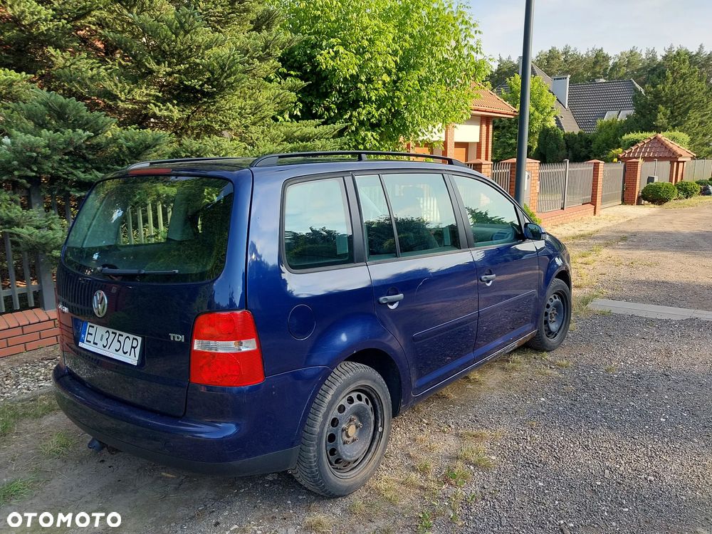 Volkswagen Touran 1.9 TDI DSG Trendline - 3