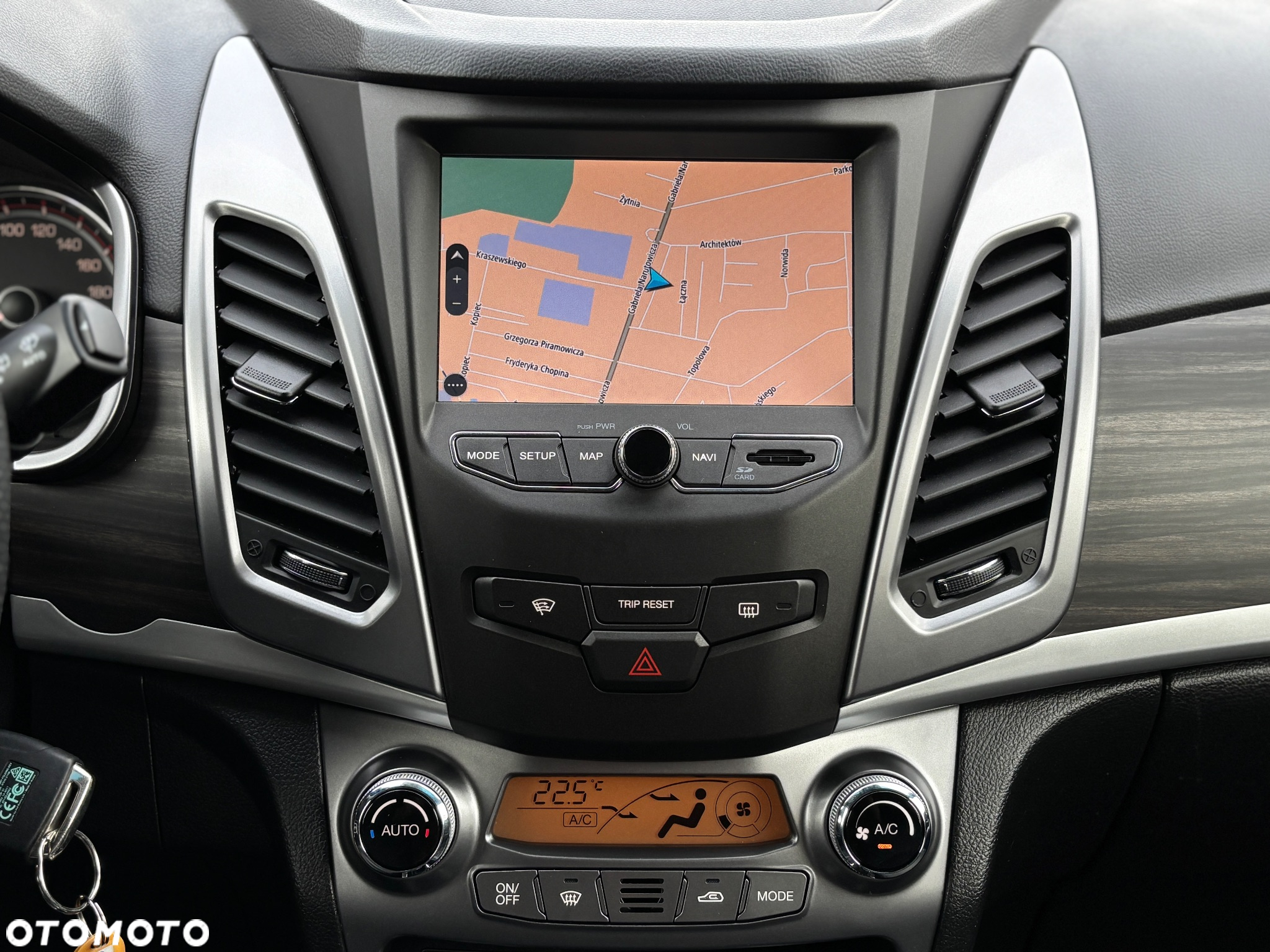 SsangYong/KGM Korando 2.0 2WD Sapphire - 13