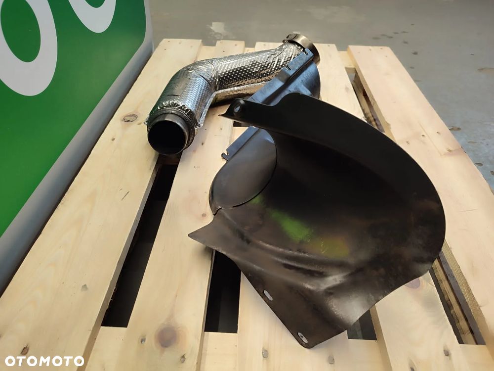 Kolano wydechu 63361700 Valtra N123 - 8