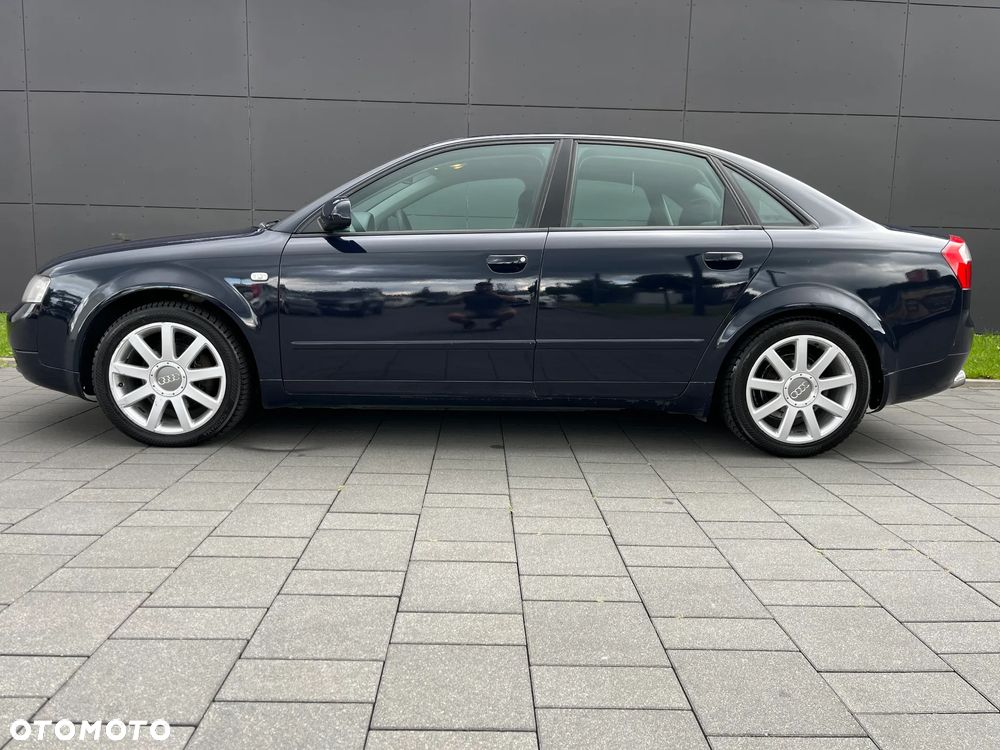 Audi A4 Limousine - 6