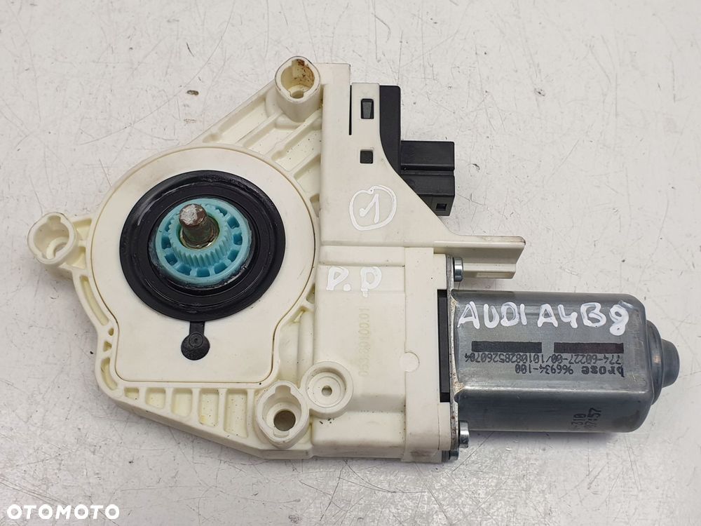 Audi A4 B8 SILNICZEK SZYBY Prawy przód 8K0959812 - 1