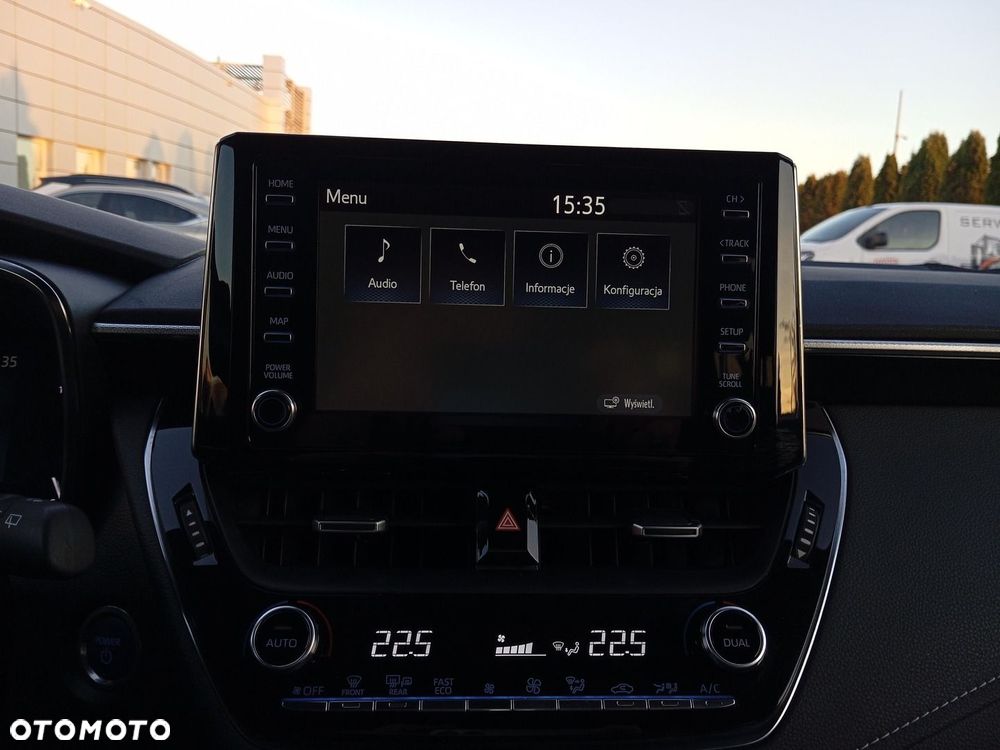 Toyota Corolla 1.8 Hybrid Comfort - 23