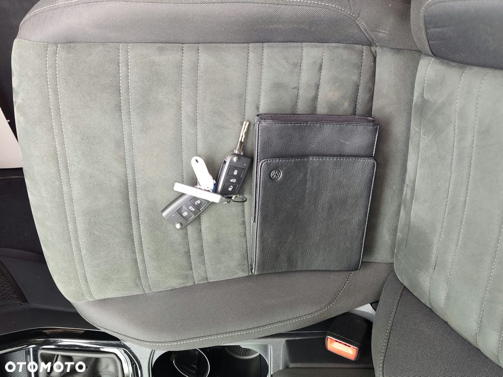 Volkswagen Touran 1.4 TSI (BlueMotion Technology) DSG Highline - 18