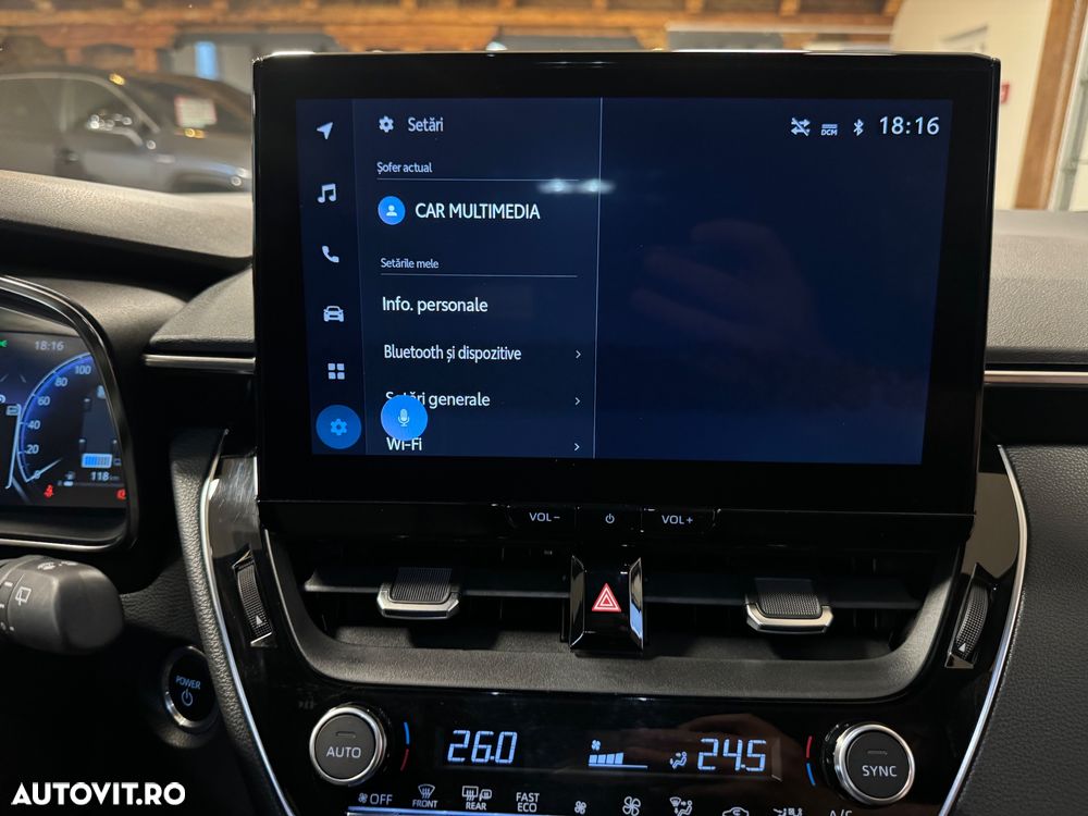 Toyota Corolla 1.8 Hybrid Team Deutschland - 14