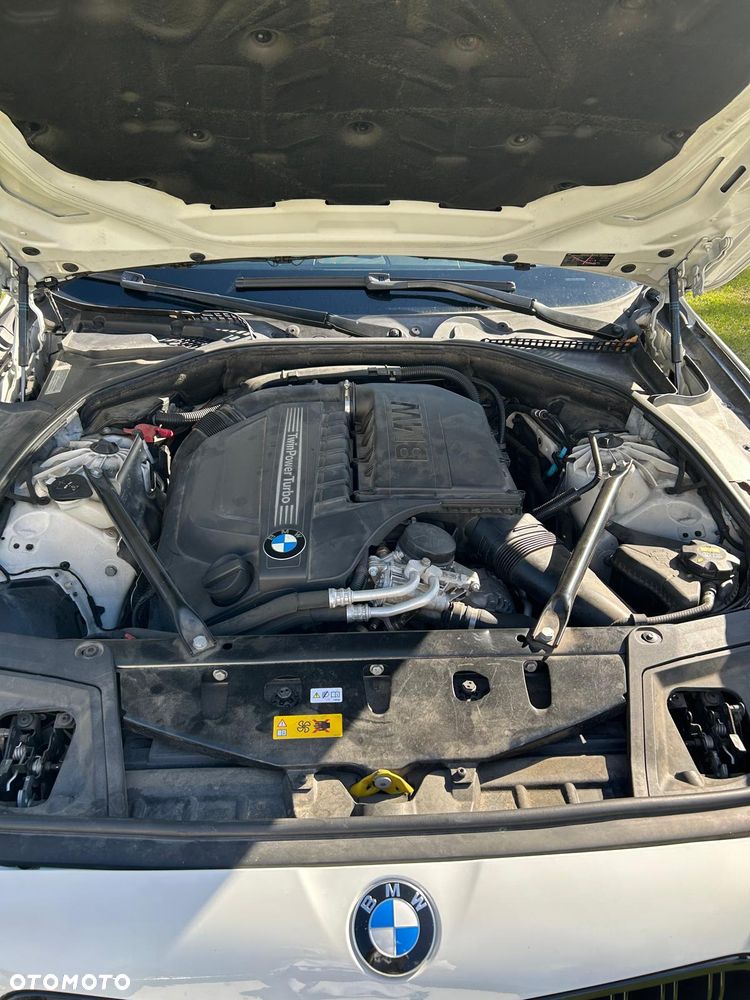 BMW Seria 5 535i Sport-Aut Modern Line - 7