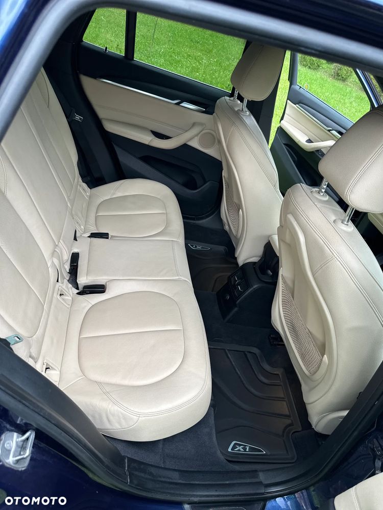 BMW X1 xDrive25i xLine - 14
