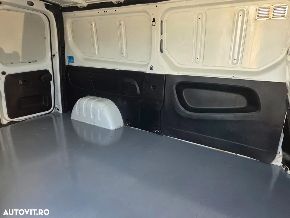 Renault New Trafic L2H1 - 15