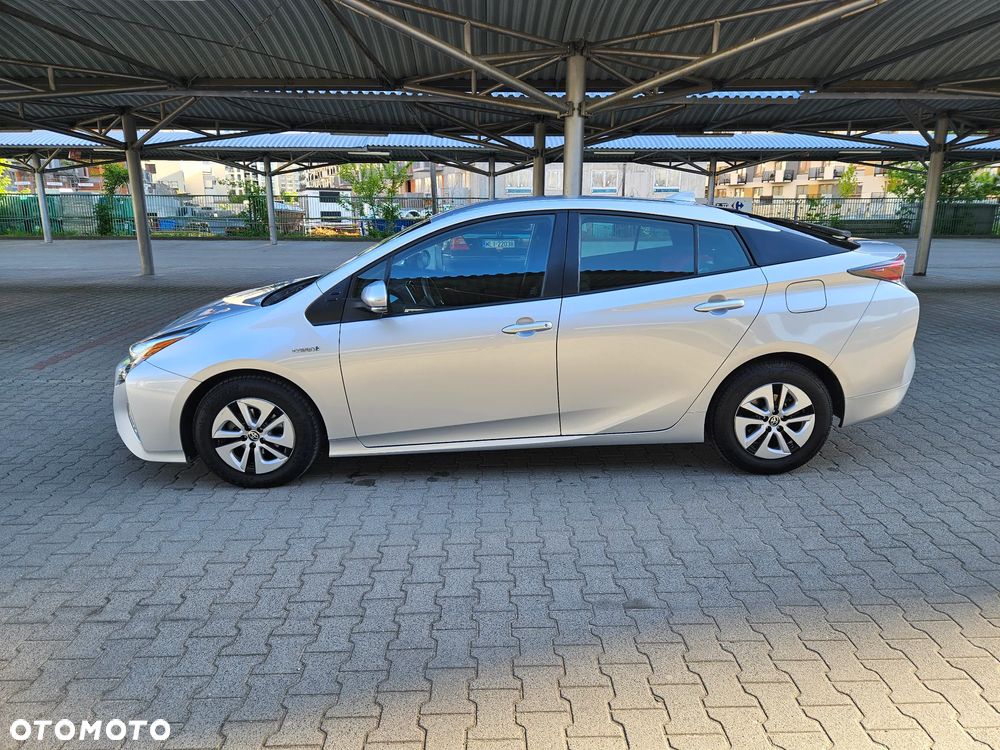 Toyota Prius Hybrid Executive - 5