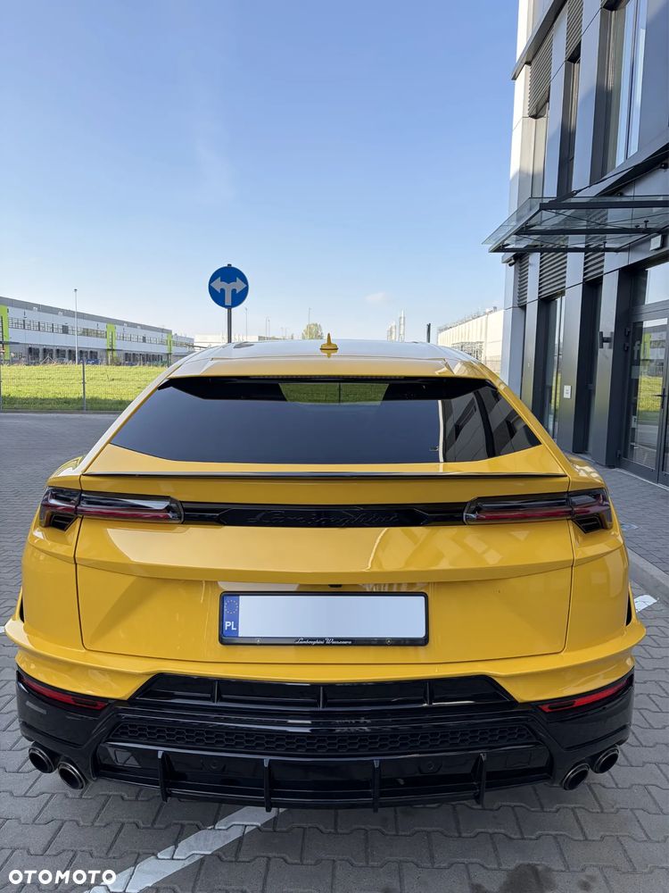 Lamborghini Urus - 4