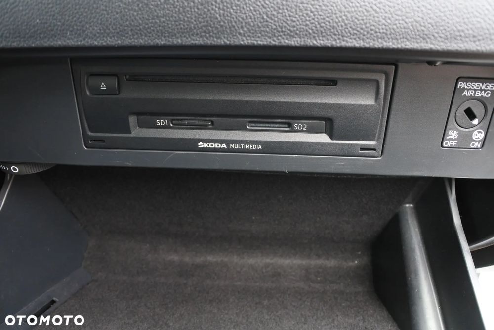 Skoda Octavia Scout 2.0 TDI 4x4 DSG - 25
