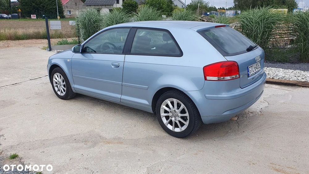 Audi A3 3-drzwiowe 1.6 Ambiente - 5