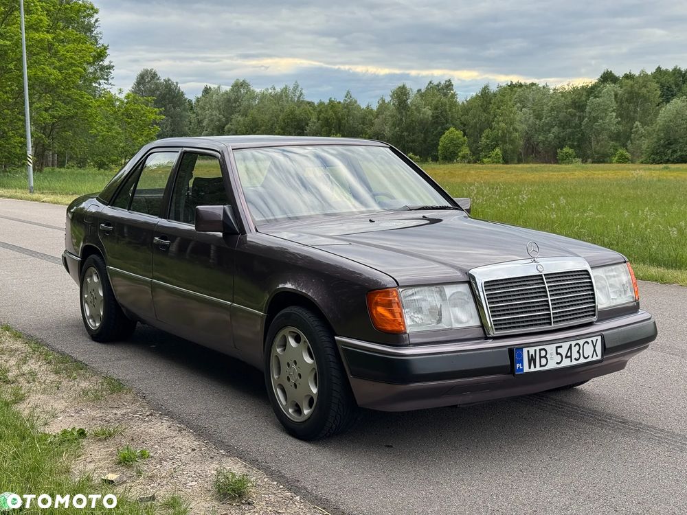 Mercedes-Benz W124 (1984-1993) - 16