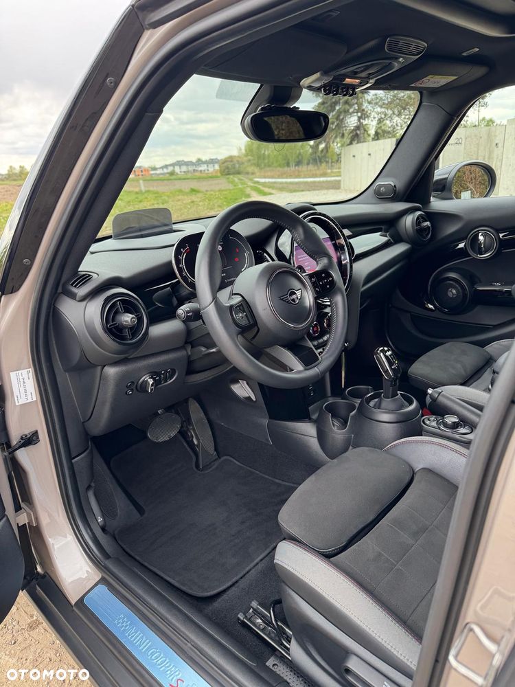 MINI Cooper S John Works Trim - 10