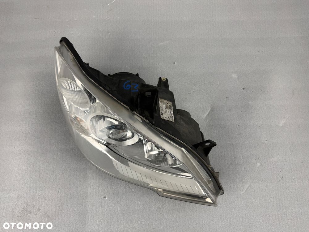 Lampa przednia prawa Mercedes-Benz Vito Viano W639 A639 BI XENON LED - 3