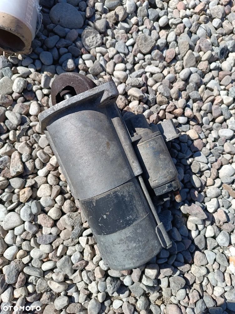 ROZRUSZNIK  BMW E60 E61 LIFT 2.0 D N47 AUTOMAT - 1