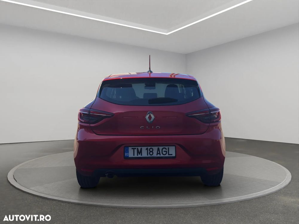 Renault Clio - 6