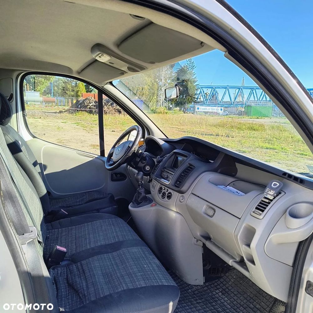 Renault TRAFIC - 7
