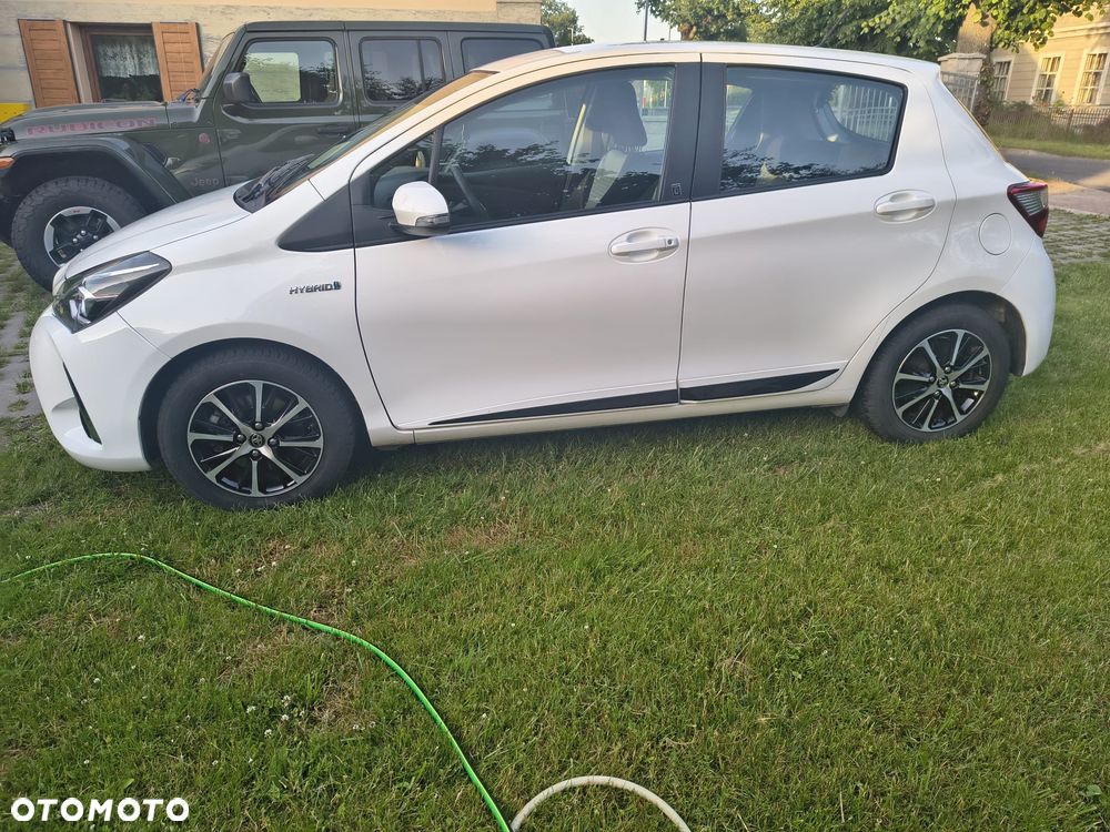 Toyota Yaris Hybrid 100 Dynamic EU6 - 5