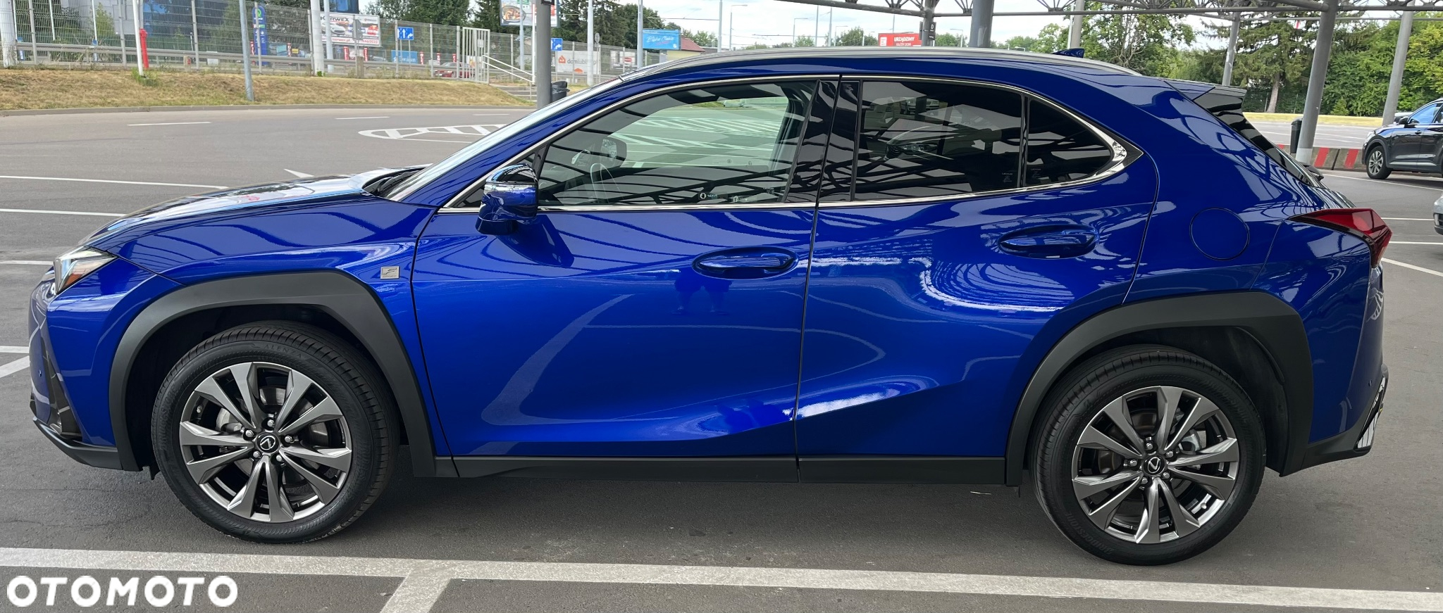 Lexus UX 250h (E-FOUR) F SPORT - 18