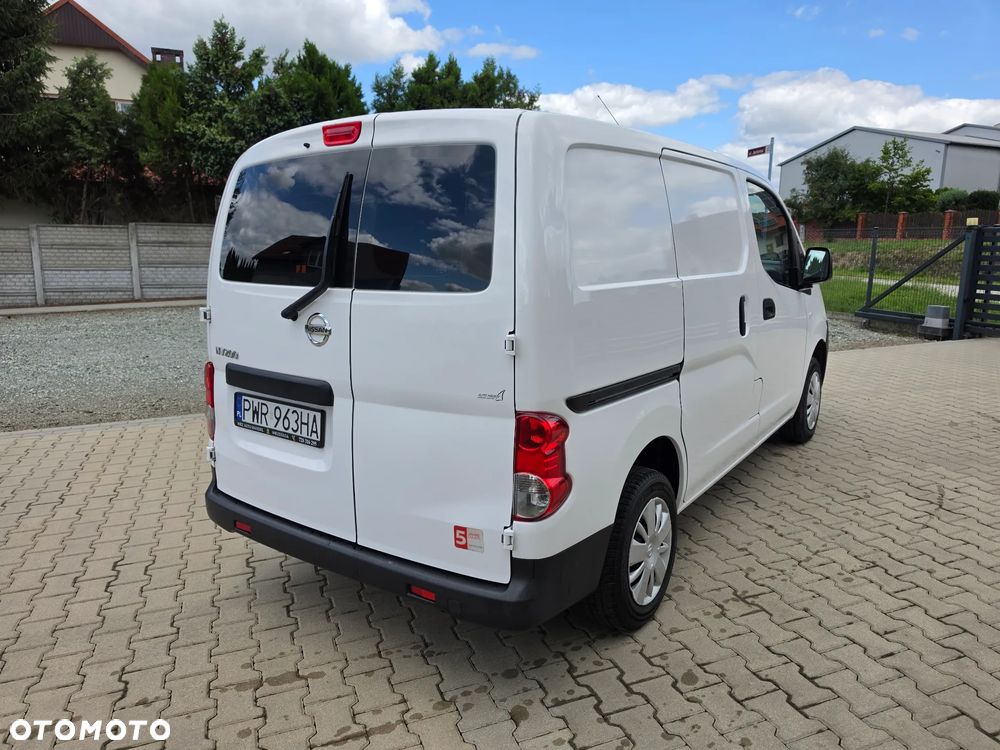 Nissan NV200 - 4