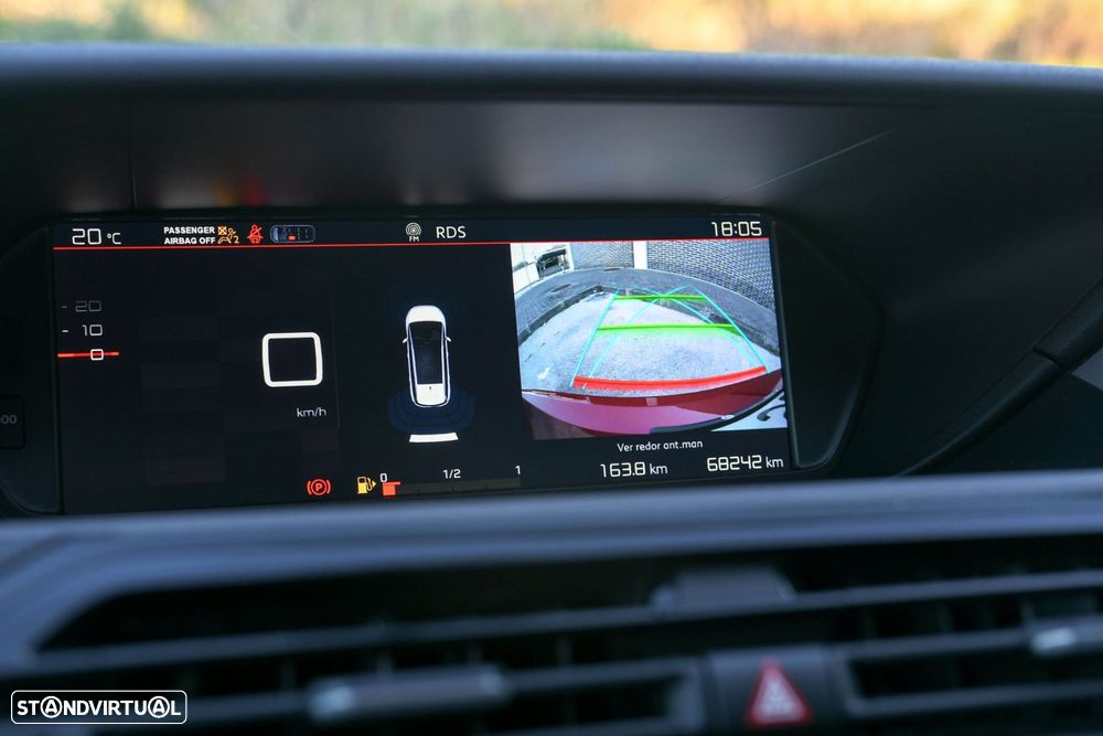 Citroën C4 Spacetourer 1.5 BlueHDi Shine — fotografia 37