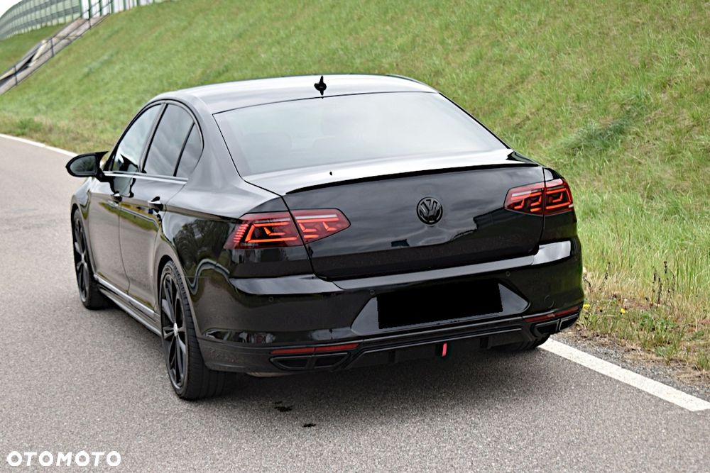 Volkswagen Passat - 13