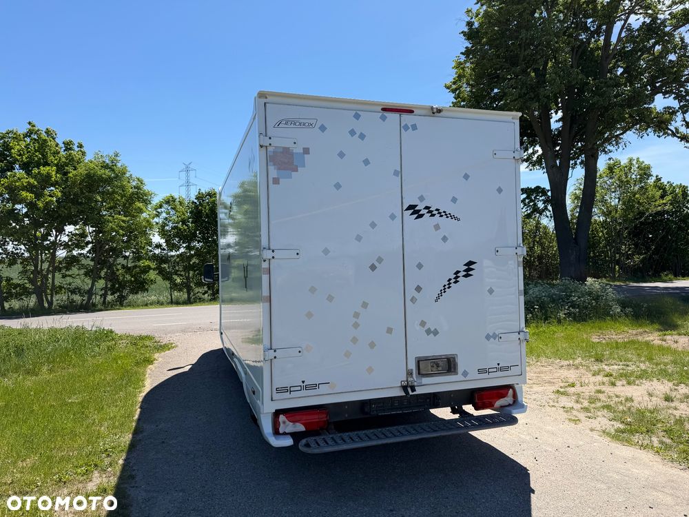 Mercedes-Benz Sprinter - 19