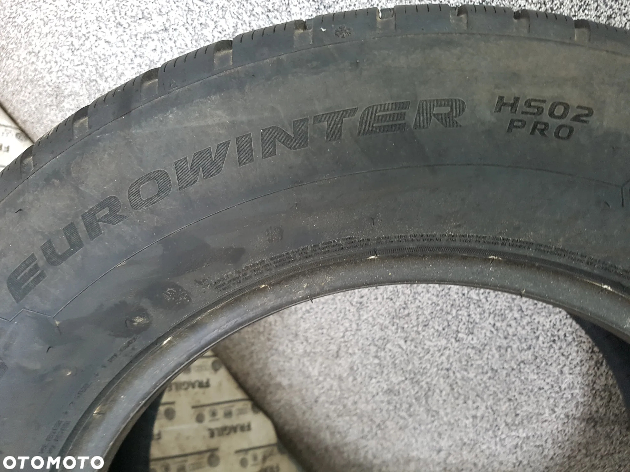 OPONA FALKEN EUROWINTER HS02PRO  235/65R17  235/65/17 - 12