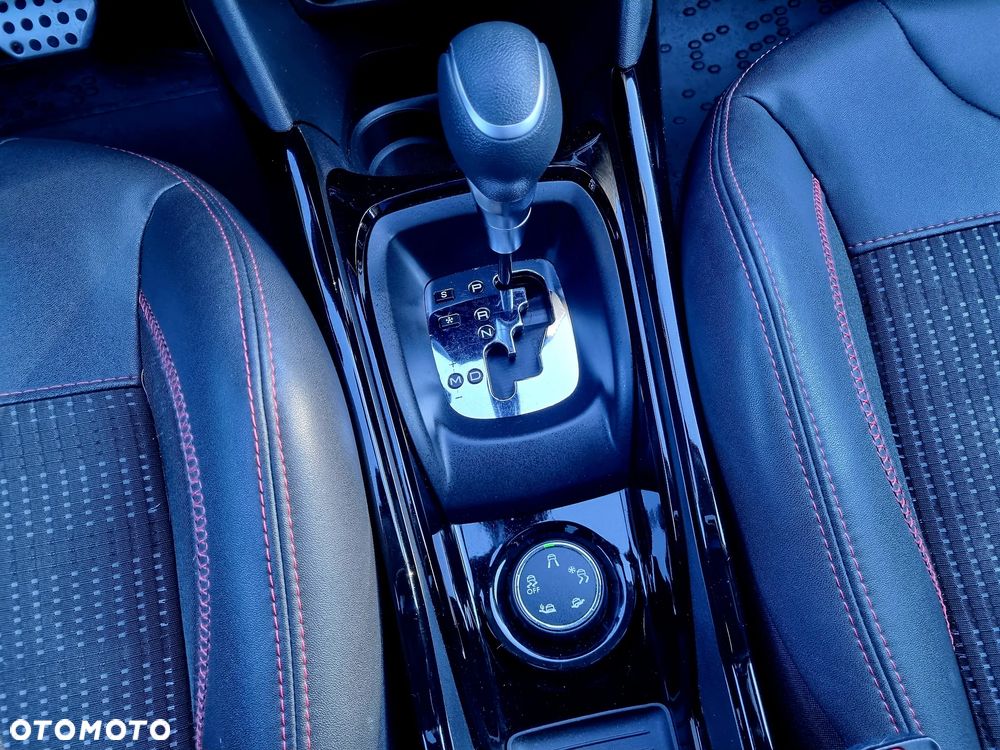 Peugeot 2008 PureTech 110 Stop&Start EAT6 GT-Line Edition - 22