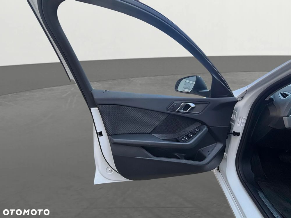 BMW Seria 1 118i Advantage - 26