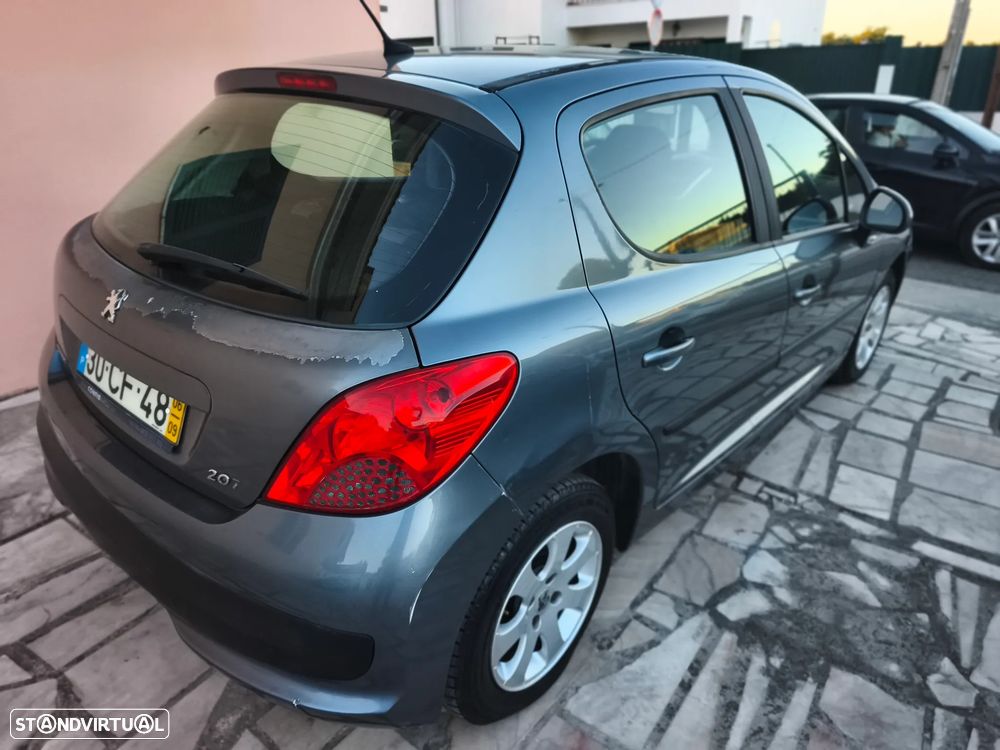 Peugeot 207 1.4 HDi Premium — photo 4