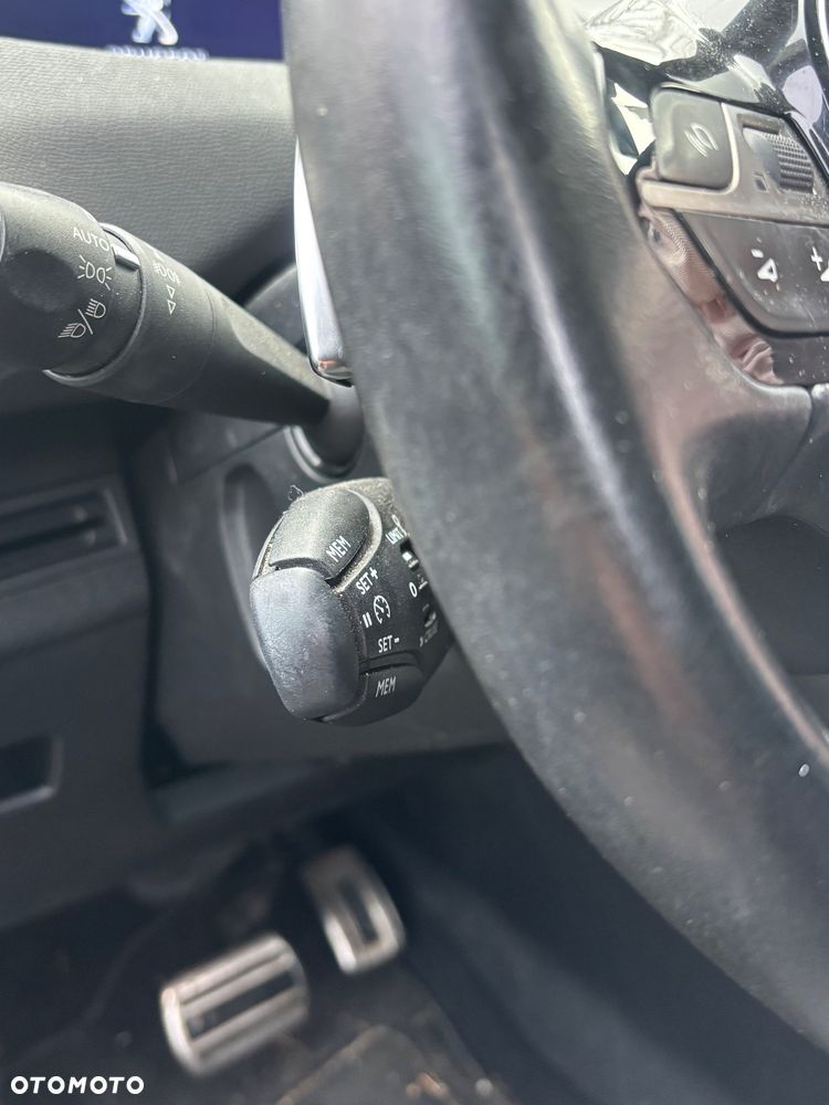 Peugeot 3008 THP 165 EAT6 Stop & Start Allure - 13