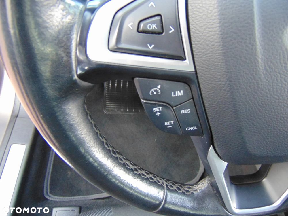 Ford Mondeo - 27
