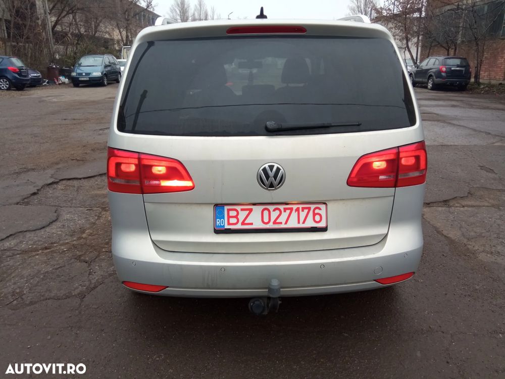 Volkswagen Touran - 8
