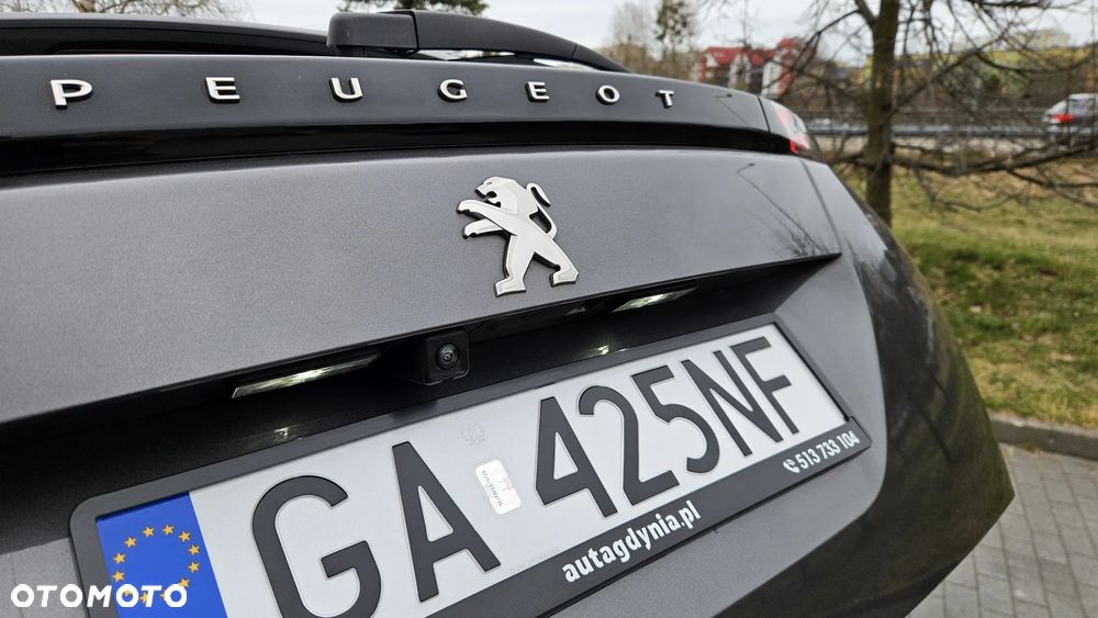 Peugeot 2008 PureTech 100 Business S&S BVM6 - 18