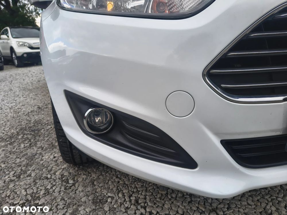 Ford Fiesta 1.25 Celebration - 13