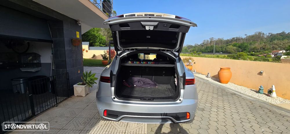 Jaguar E-Pace 1.5 P300e R-Dynamic SE AWD Aut. - 7