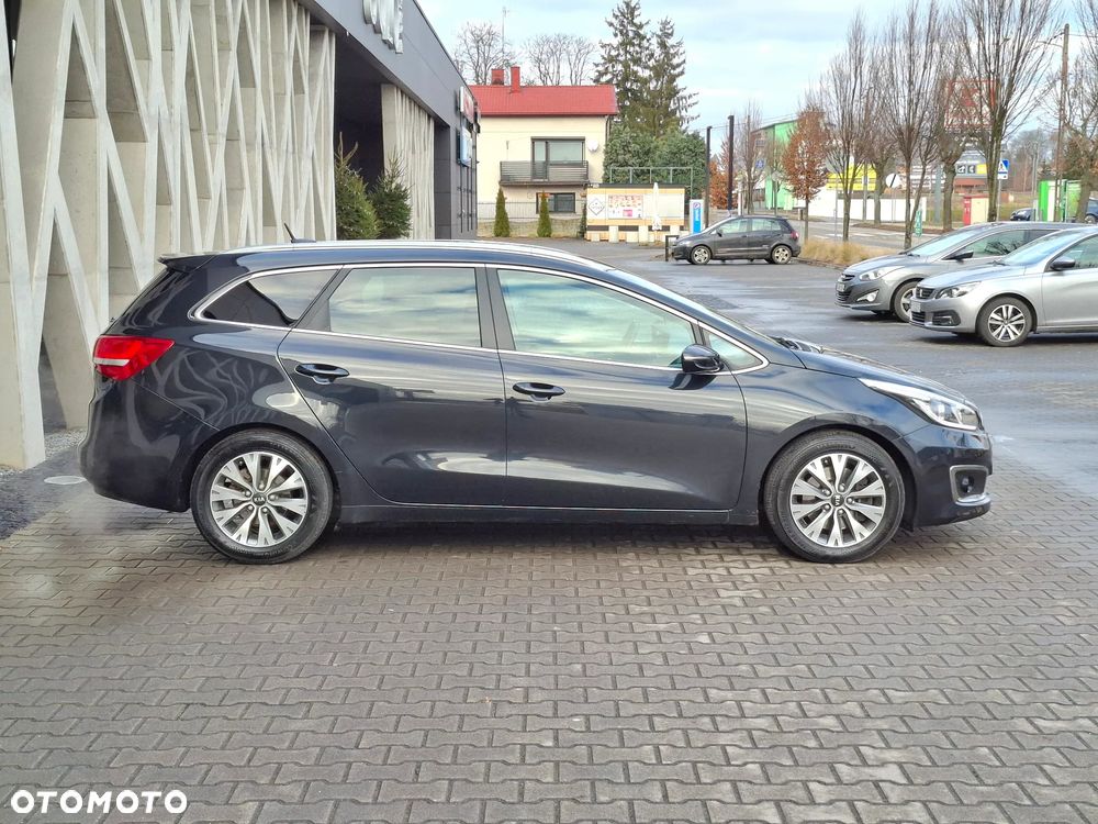 Kia Ceed 1.6 GDI Platinum Edition - 6