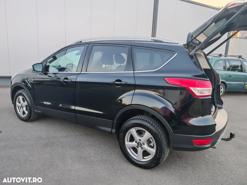 Ford Kuga 2.0 TDCi 4WD Powershift Titanium - 5