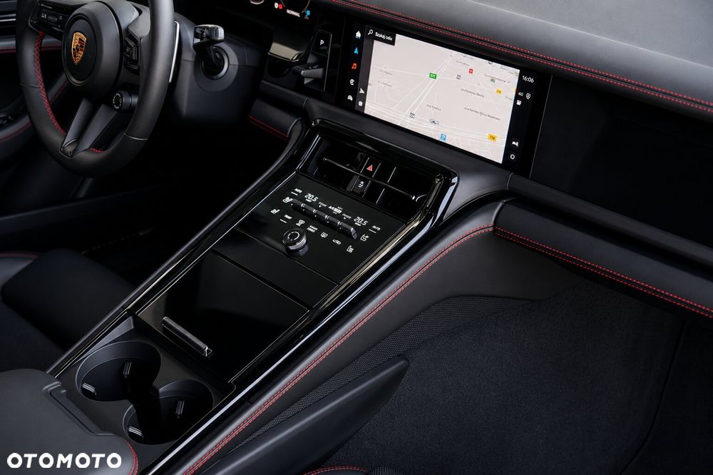 Porsche Panamera GTS - 27
