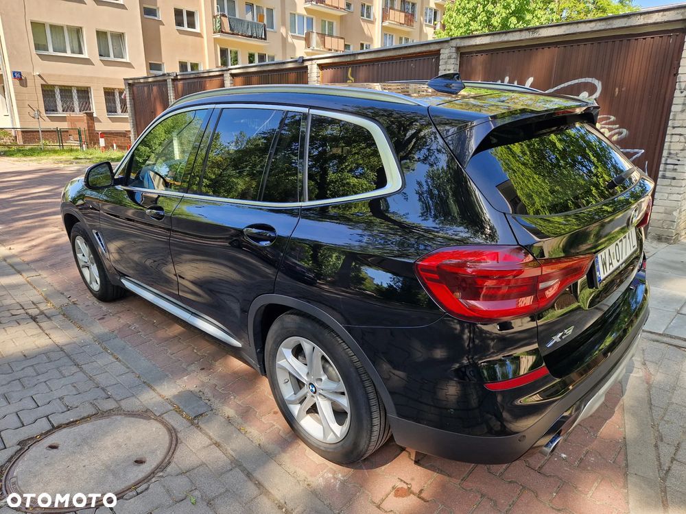 BMW X3 xDrive30i GPF Luxury Line - 3