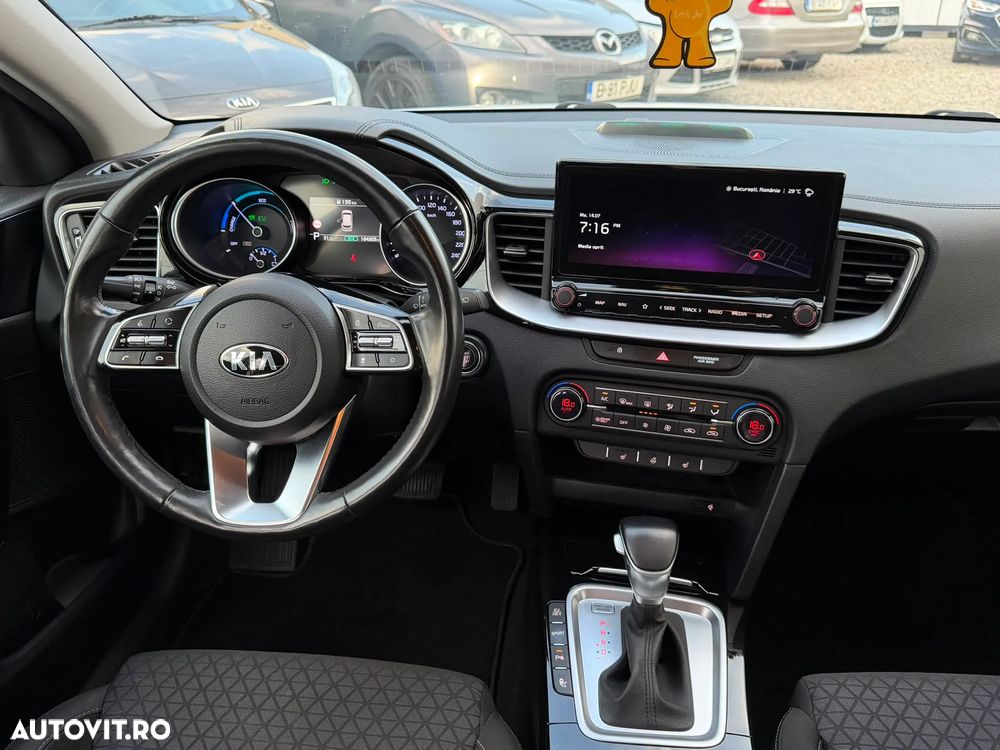 Kia Ceed 1.6 GDI DCT OPF Inspiration - 14