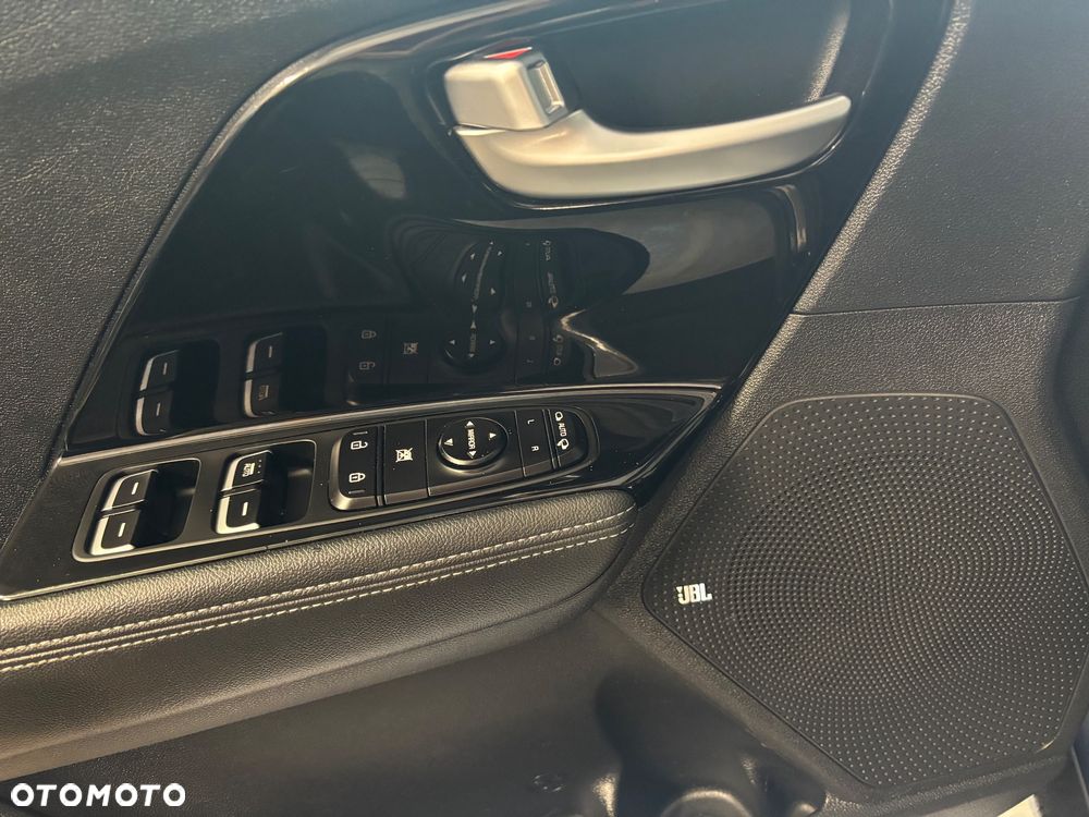 Kia Niro 1.6 GDI Hybrid L Business Line - 11