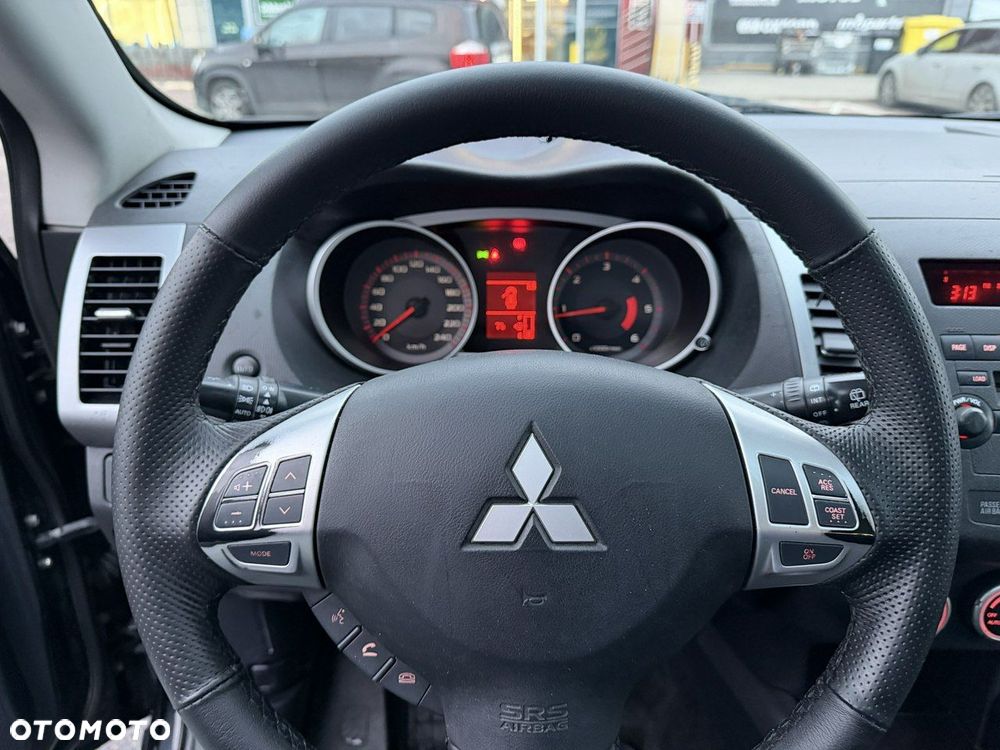 Mitsubishi Outlander 2.0 DID Intense - 10