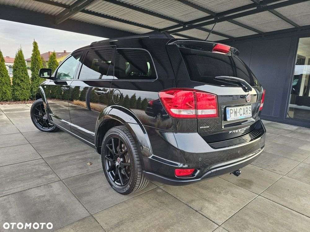 Fiat Freemont 2.0 Multijet 16V DPF Automatik Allrad Black Code - 4